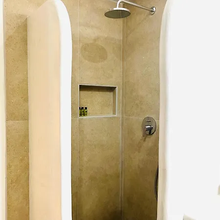 Arapiou Aparthotel
