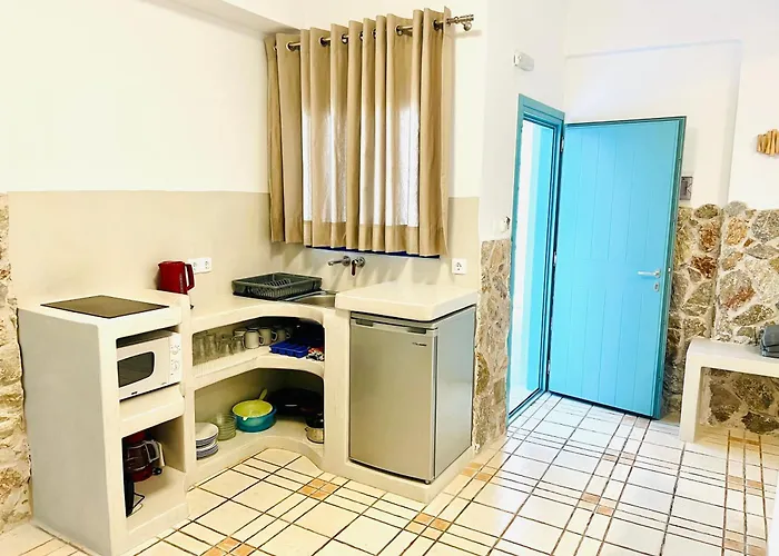 Arapiou Aparthotel Perivolos (Santorini)