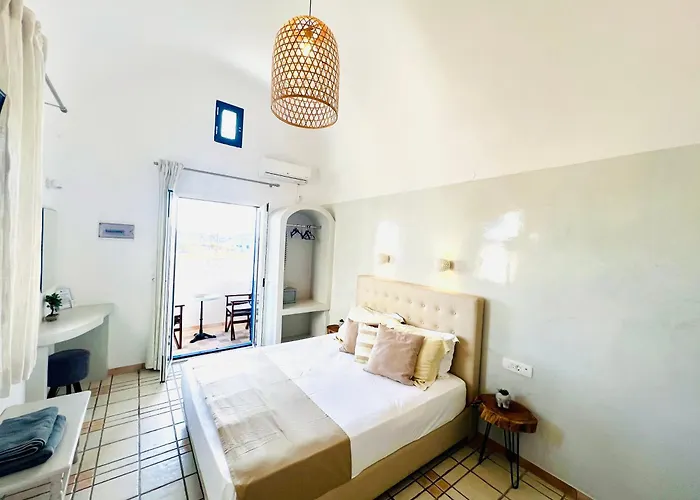 Arapiou Aparthotel 4*